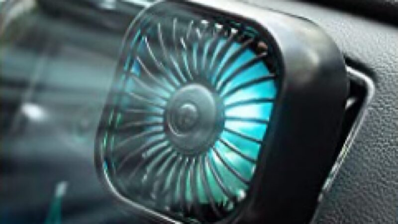 小型の車用扇風機