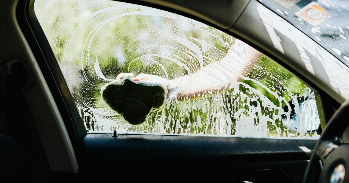 洗車の時はムートンかスポンジどっちがいい？
