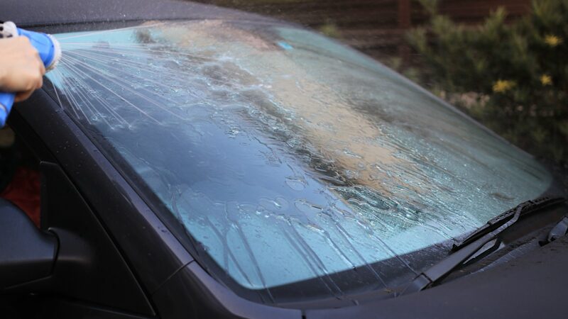 冬の洗車で拭き取りしない人の特徴