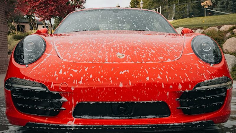 梅雨の時期の洗車頻度はどれくらい?